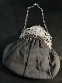 【Antique】1800's Victorian シルバーフレームBag　天使